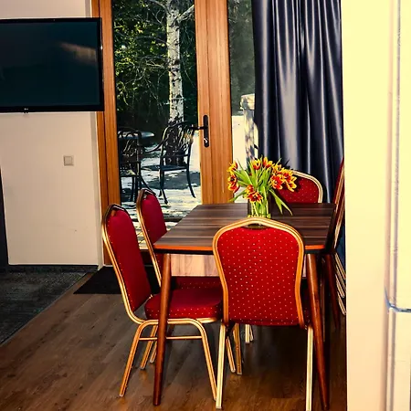 Atostogu Bustas Su Jacuzzi * Klaipėda