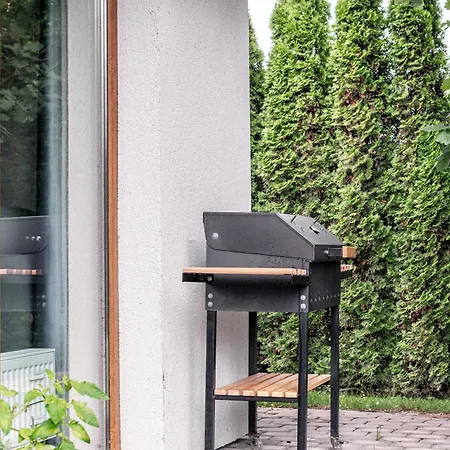 Atostogu Bustas Su Jacuzzi Lägenhet Klaipėda