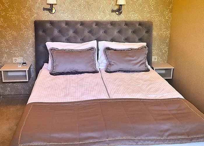 Atostogu Bustas Su Jacuzzi *